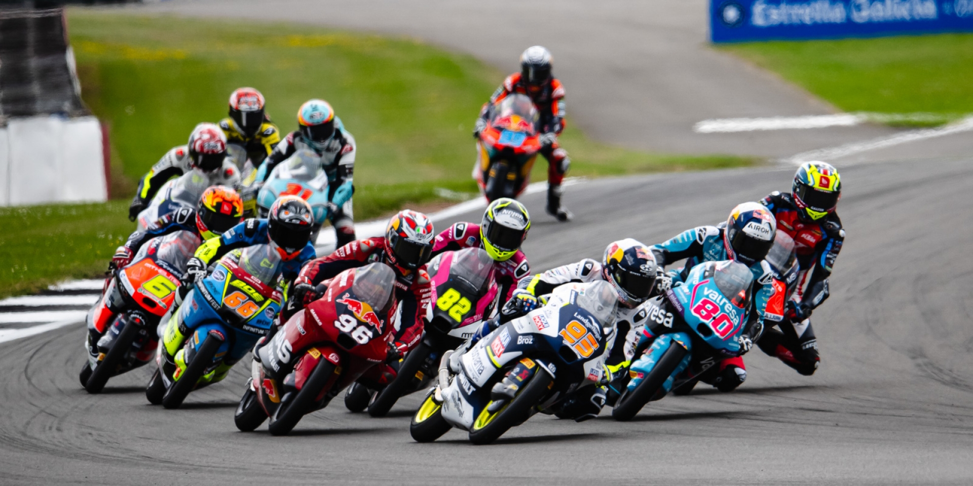 英國 Silverstone 站史上最速 Moto2™、 Moto3™ 賽事倍耐力繼續刷新紀錄