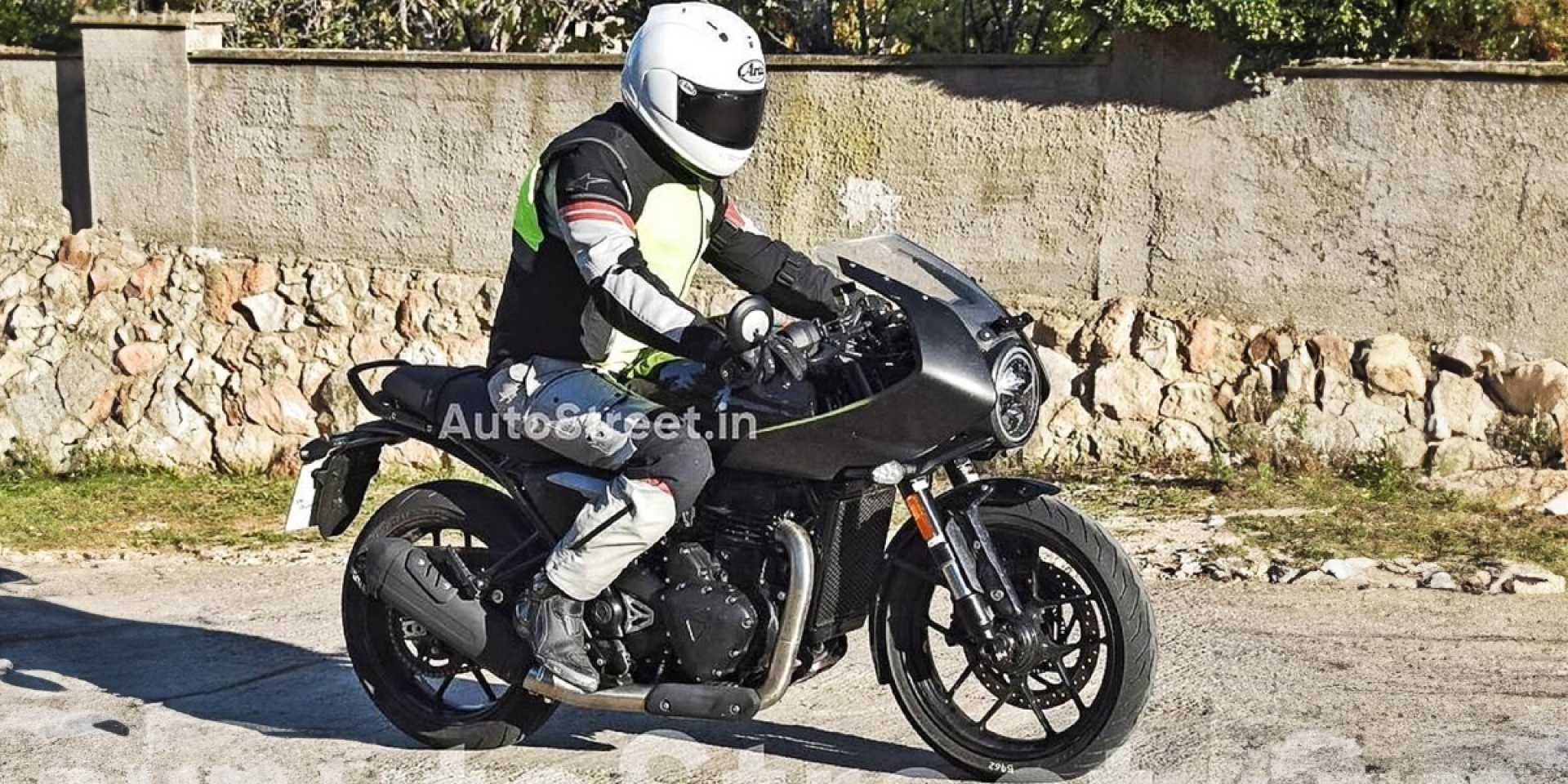 Thruxton 400要來了？印媒爆料TRIUMPH 400c.c.兩台新車即將發表！