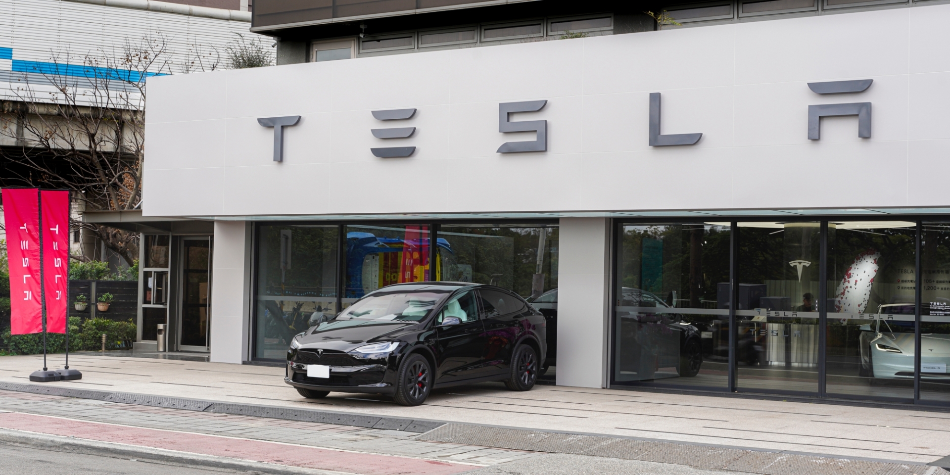 Tesla全台首間街邊體驗店在桃園！全車系展出滿足車迷需求