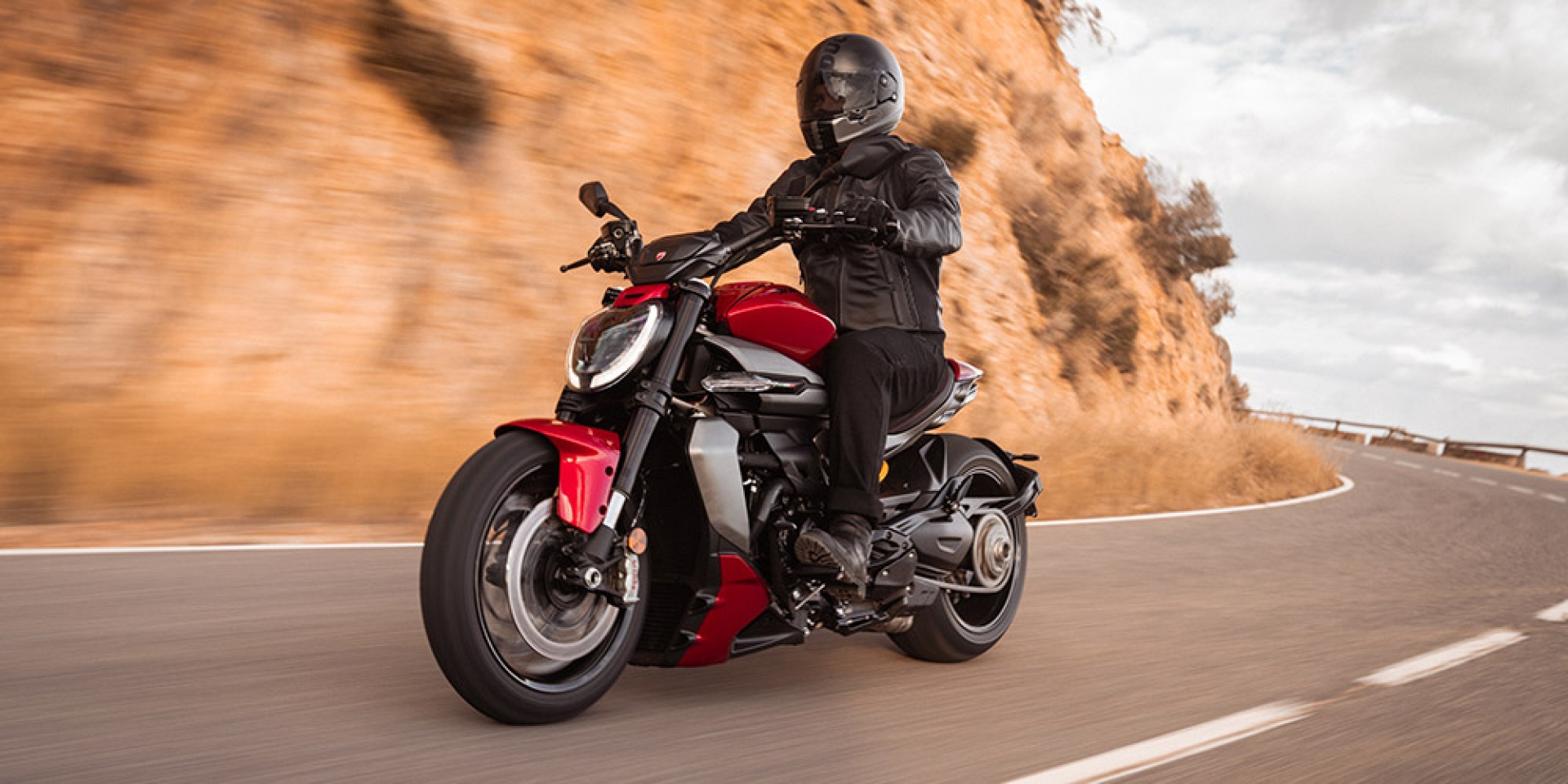 全新 XDiavel V4：Ducati 的終極 Sport Cruiser