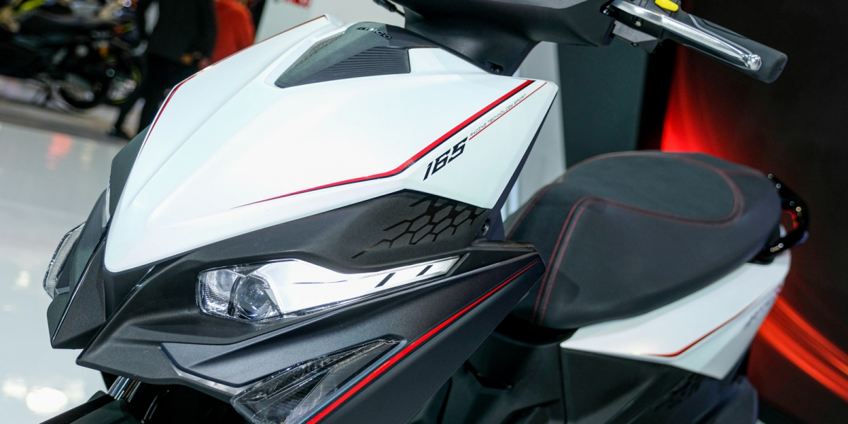 2024米蘭車展。KYMCO RTS R、AK Premium 575，LiveWire 執行長站台 預告2026推出電動大羊！