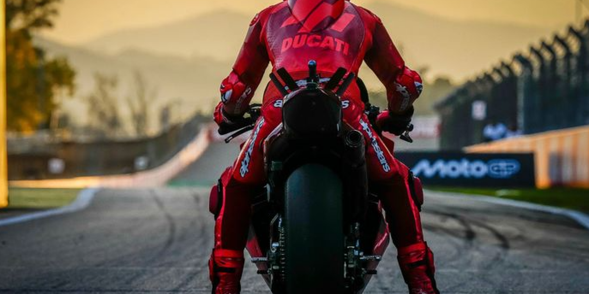 夢幻隊真的無敵？2025年的DUCATI廠隊誰是老大？