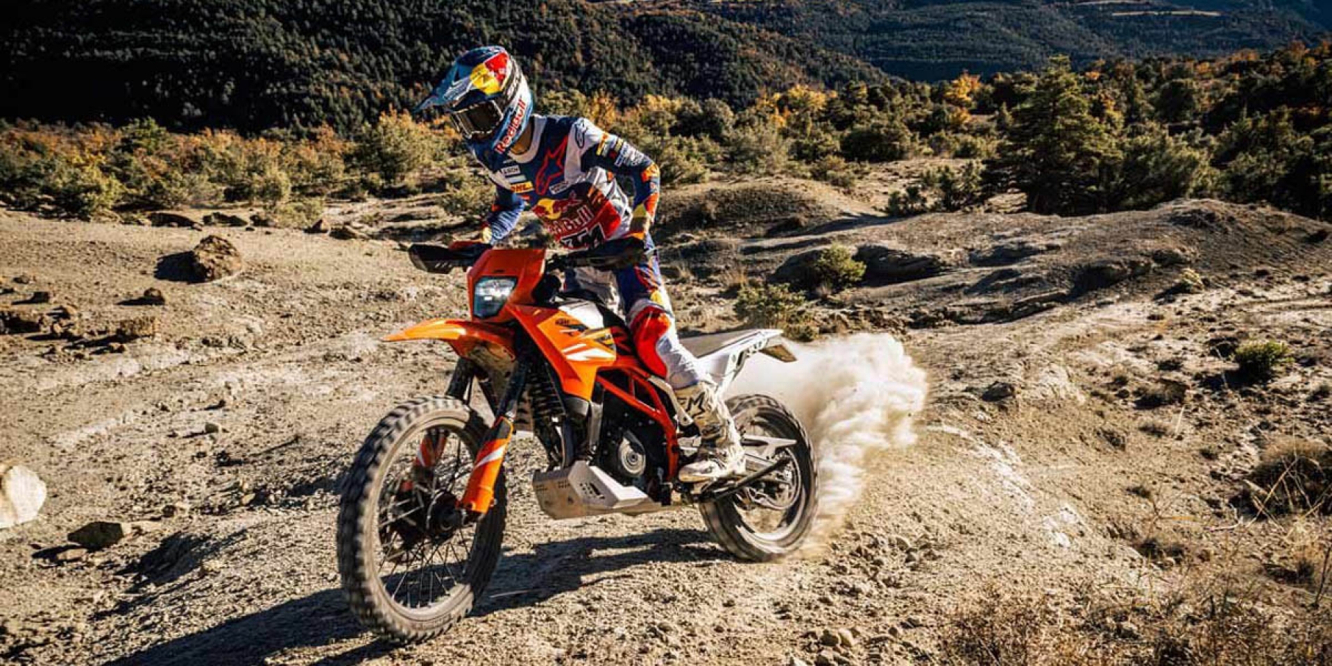 2025 KTM 390 Enduro R 正式亮相：全地形新星，越野與城市的雙料利器