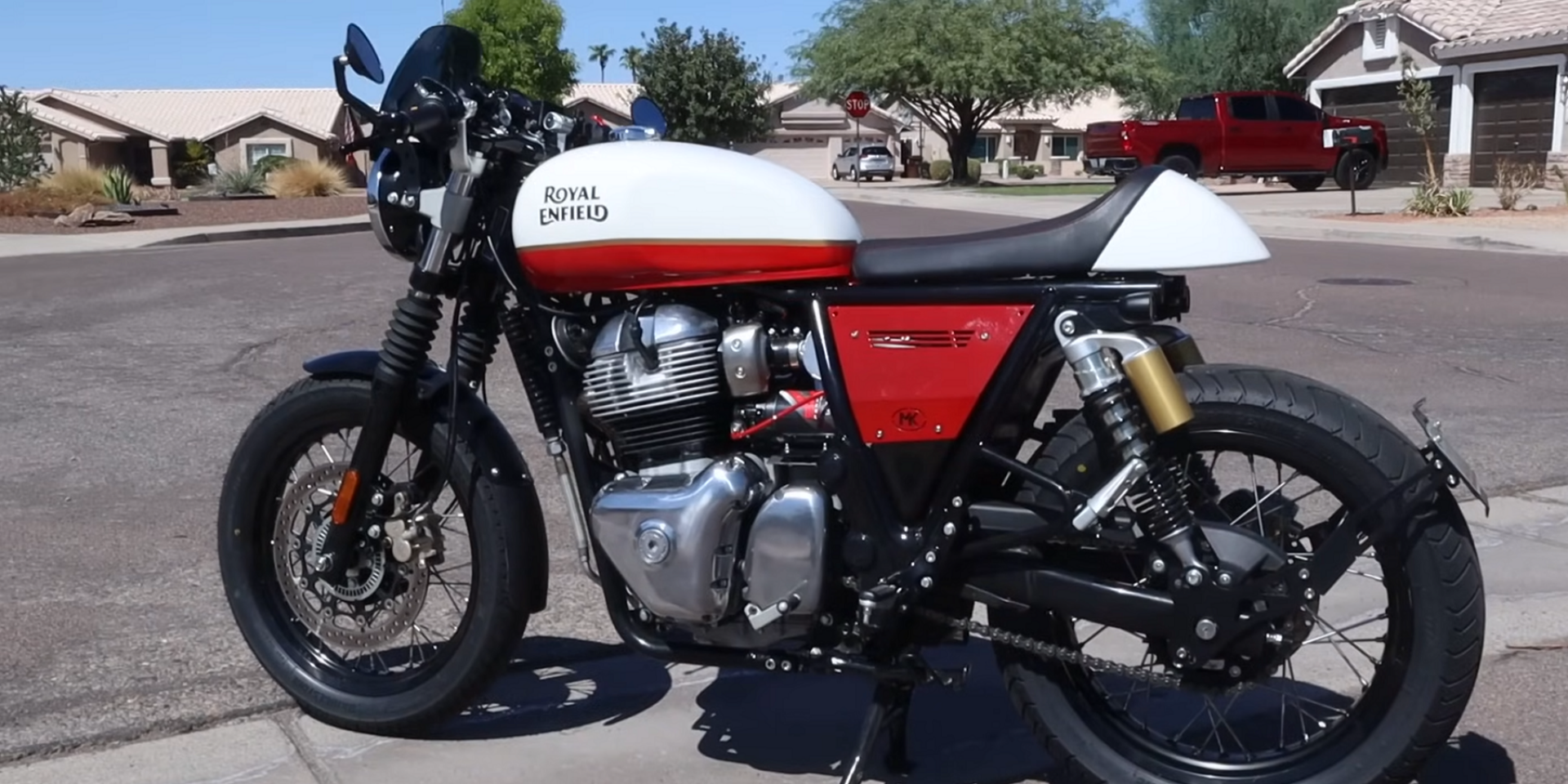 動力不足？一次補好補滿！國外YouTuber將Royal Enfield Intercepter 650裝上渦輪增壓系統