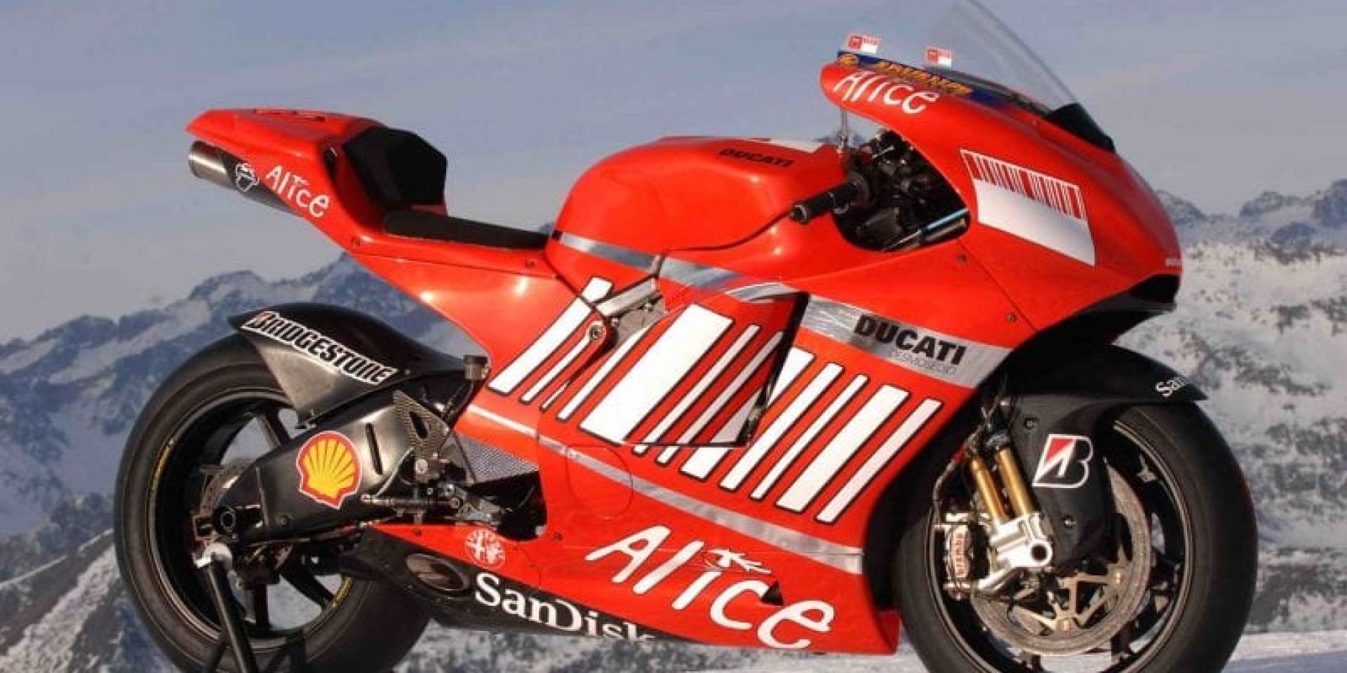 我有故事，你有錢嗎？1,680萬即刻擁有Casey Stoner的2007年 DUCATI GP7冠軍車！