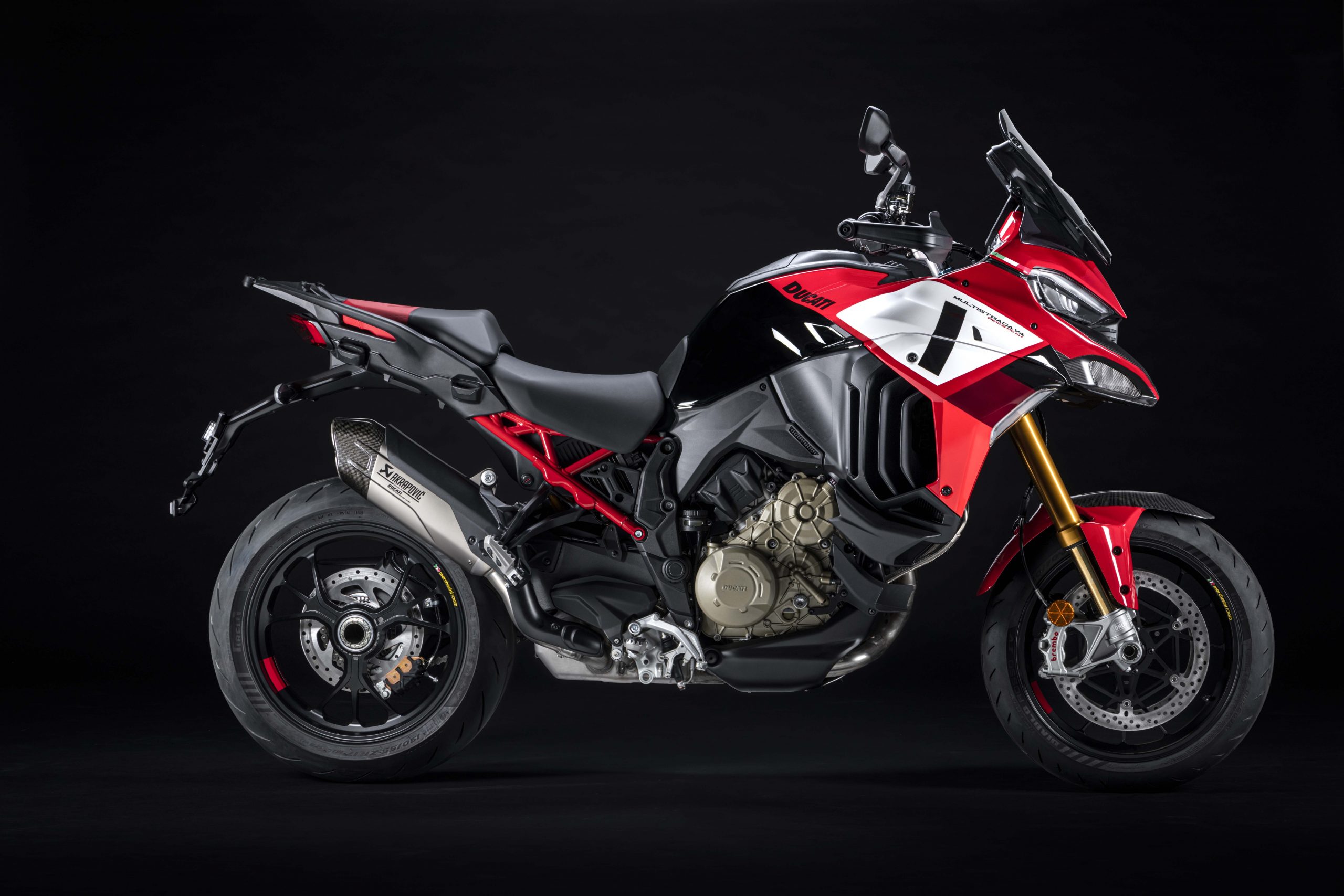 媲美仿賽的多功能車！Ducati Multistrada V4 Pikes Peak登場！ | SUPERMOTO8