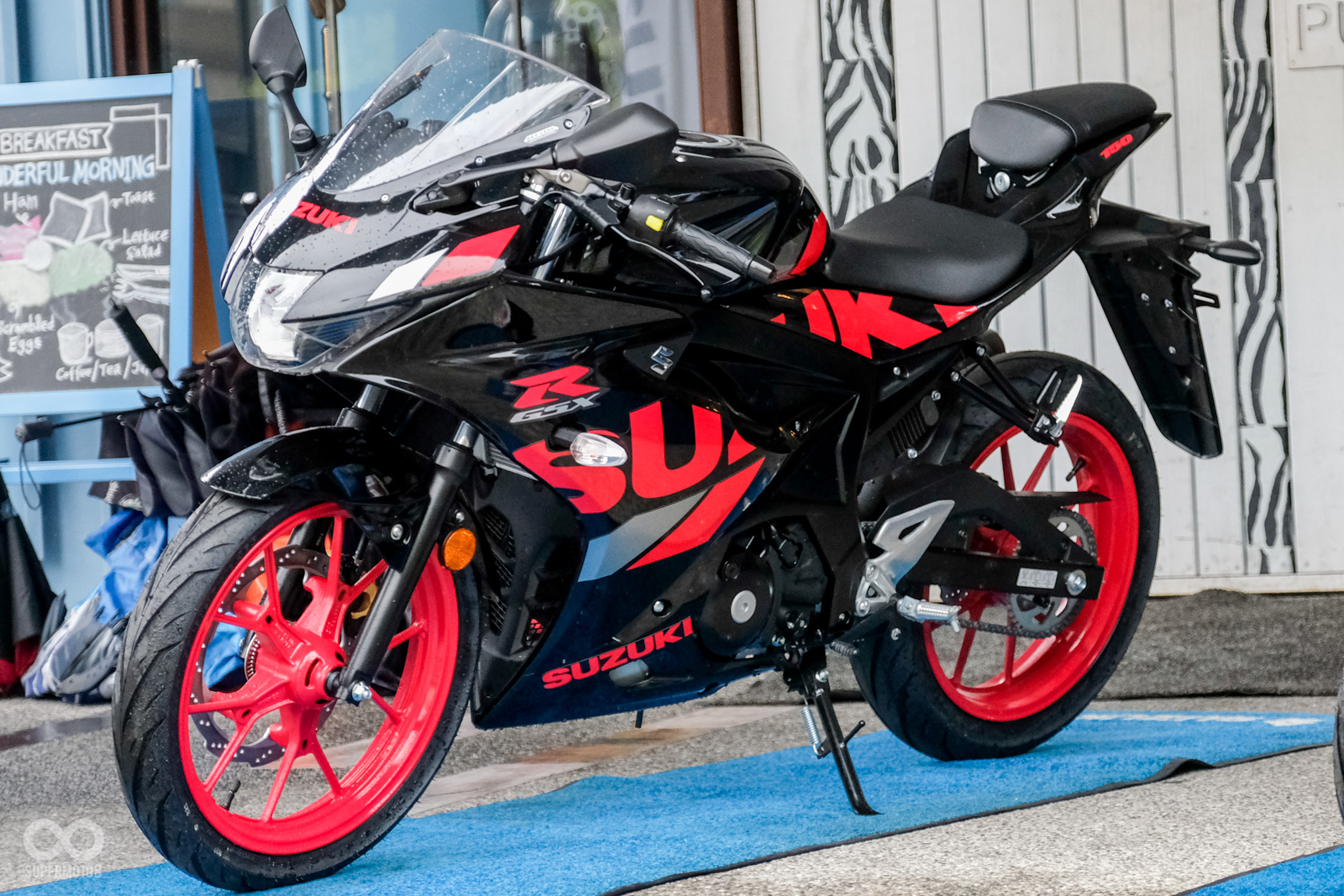 配備升級售價不變 小白魯正式導入台灣 2020 Suzuki Gsx R S 150發表會 Supermoto8