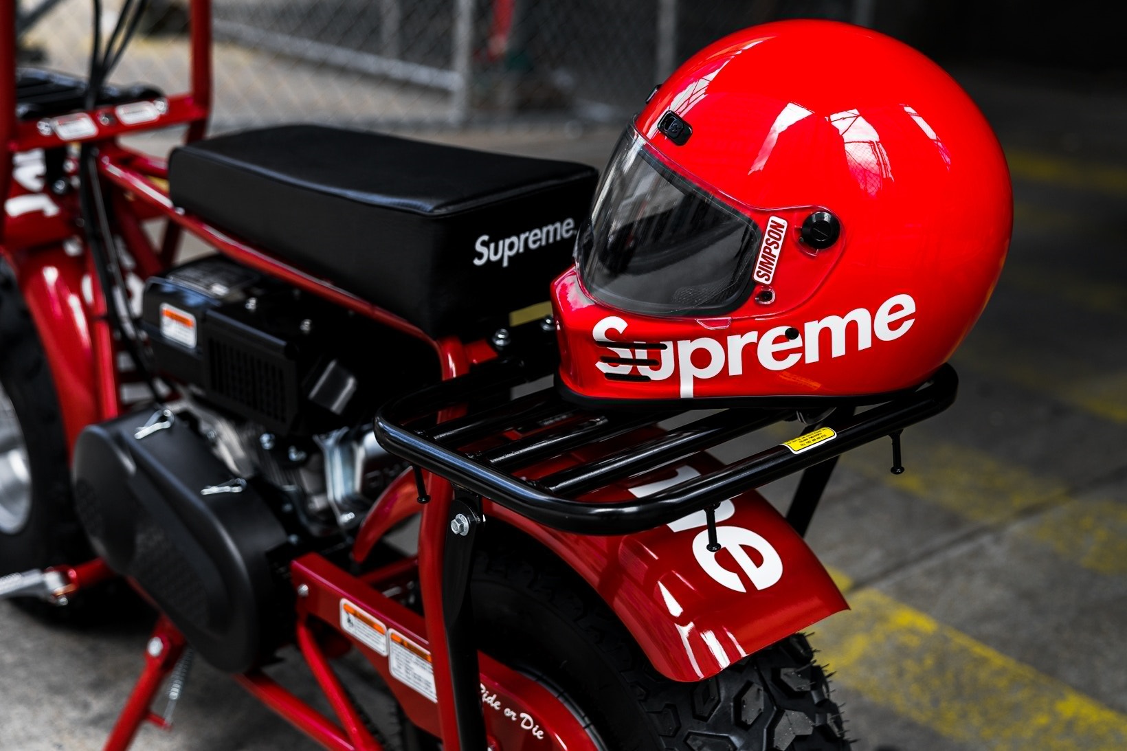 supreme ╳ coleman聯名迷你機車