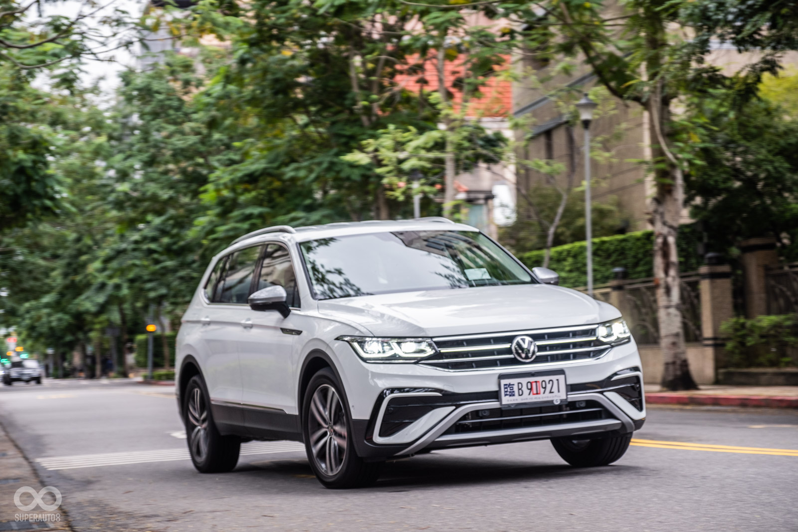 有長的 何必選短的？Volkswagen Tiguan Allspace試駕報導 | SUPERMOTO8