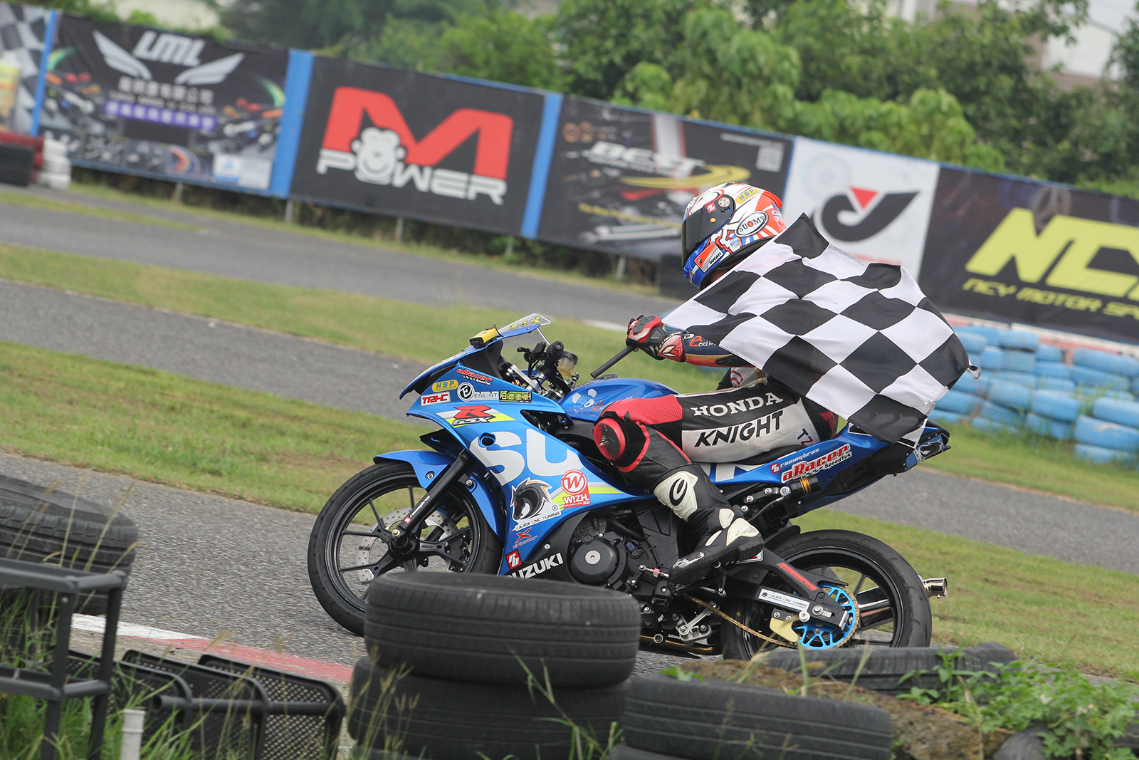 官方新聞稿 台鈴suzuki X Tsr Gsx R 150 國內賽事年度積分分組挑戰熱血展開 Supermoto8